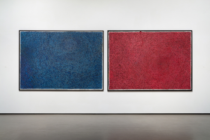 이길래_Drawing 2023-2(좌)_Drawing 2023-3(우)_210x148cm_한지에 먹_Dip pen_혼합재료_2023-사진제공 김종영미술관