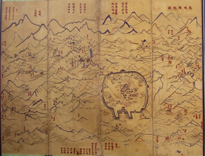 서울공예박물관 '행구성군수 오일영 자수 만민송덕 병풍'