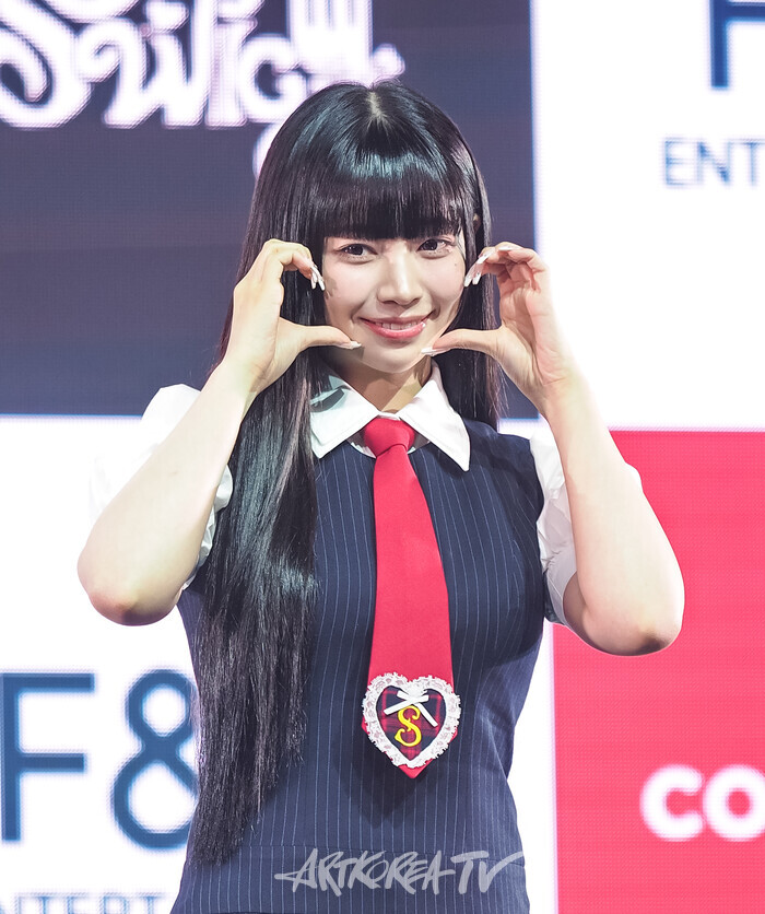 유니스 두 번째 미니앨범 '스위시'(SWICY) 발매 기념 쇼케이스(나나) 2025.04.15 사진 ⓒ아트코리아방송 이용선 기자​