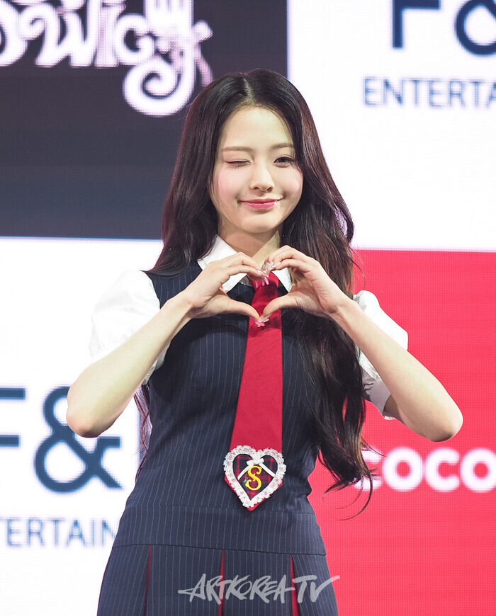 유니스 두 번째 미니앨범 '스위시'(SWICY) 발매 기념 쇼케이스(임서원) 2025.04.15 사진 ⓒ아트코리아방송 이용선 기자​