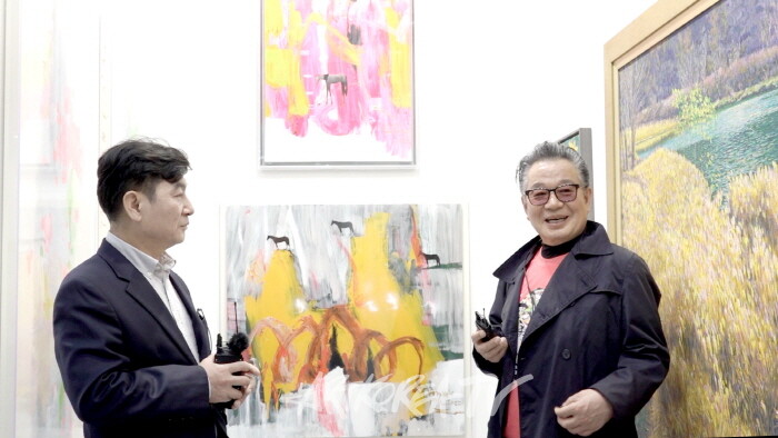 아트코리아방송 이승근 관장과 왕열 교수-사진 김한정 기자