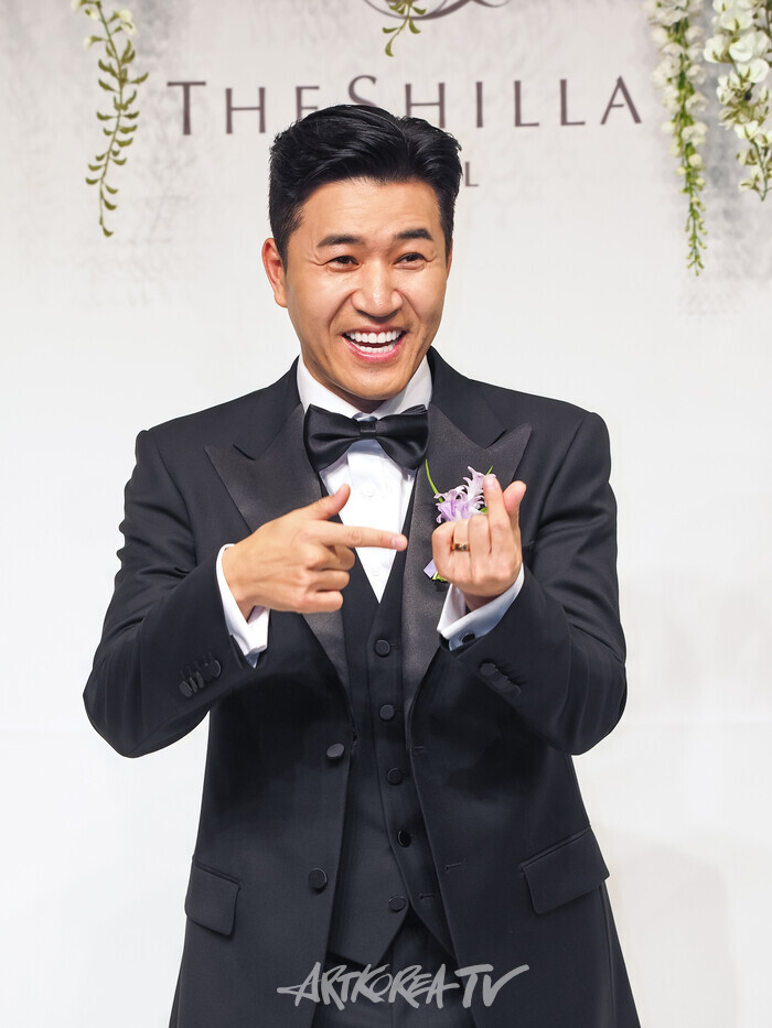김종민 결혼식 포토월. 2025.04.20 사진 ⓒ아트코리아방송 이용선 기자​