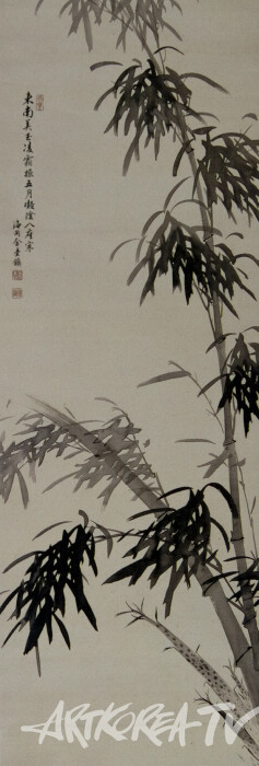 김규진-묵죽 비단에 수묵, 147×51cm-사진 김한정 기자