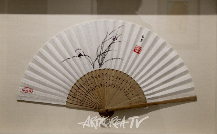 이방원 작가 제19회 개인전, '해바라기와 자연이 전하는 예술의 위로'-사진 김한정 기자