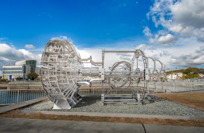 부지현 작가, 대형 설치작품 '더 홈(The Home)' 선보인다-사진 부지현 작가 제공