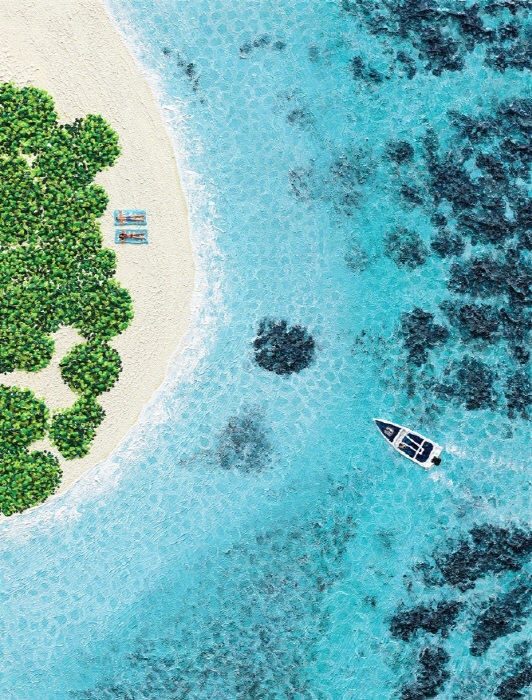 The champagne has arrived_2025-©ElizabethLangreiter