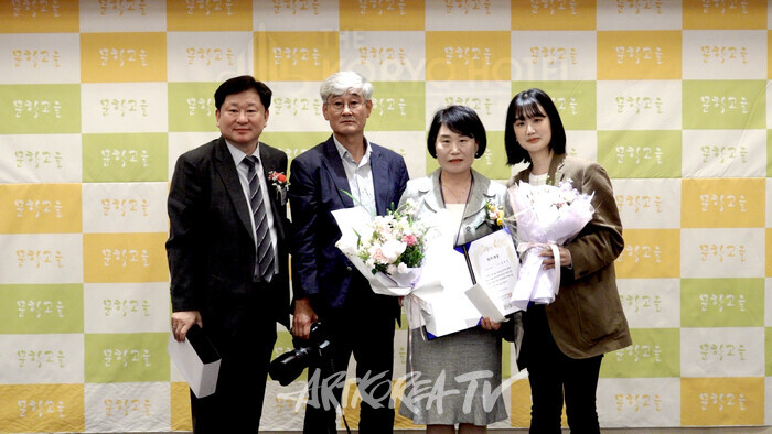 2025 문학고을 등단식 및 시상식-사진 김한정 기자