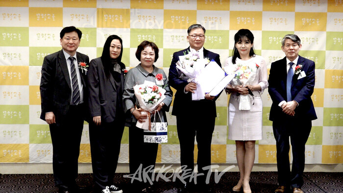 2025 문학고을 등단식 및 시상식-사진 김한정 기자