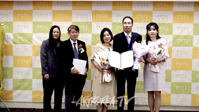 2025 문학고을 등단식 및 시상식-사진 김한정 기자