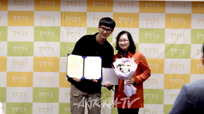 2025 문학고을 등단식 및 시상식-사진 김한정 기자