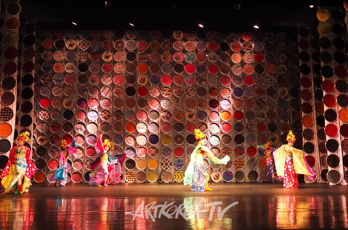 안은미컴퍼니 신작 '동방미래특급' 프레스콜. 2025.04.30 사진 ⓒ아트코리아방송 이용선 기자