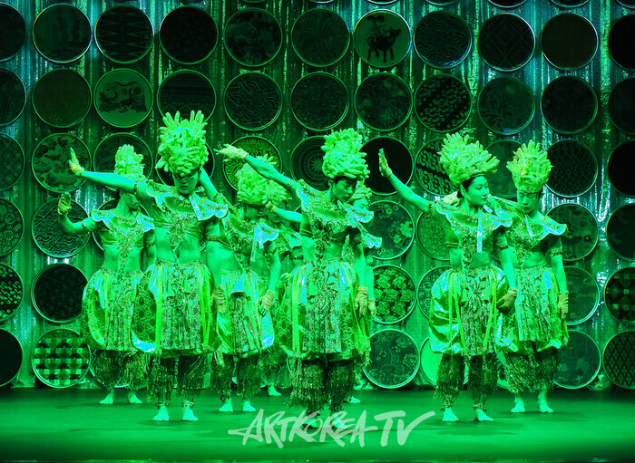 안은미컴퍼니 신작 '동방미래특급' 프레스콜. 2025.04.30 사진 ⓒ아트코리아방송 이용선 기자