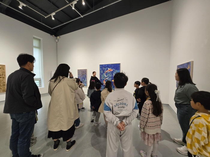 쉐마미술관 ‘설숙영 작가’ 전시 관람 사진-사진 쉐마미술관 제공