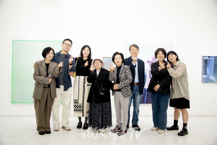 “엄마의 기억이 사라지기 전에, 딸이 시작한 손미량 작가의 ‘엄마 이야기’”-사진 김한정 기자