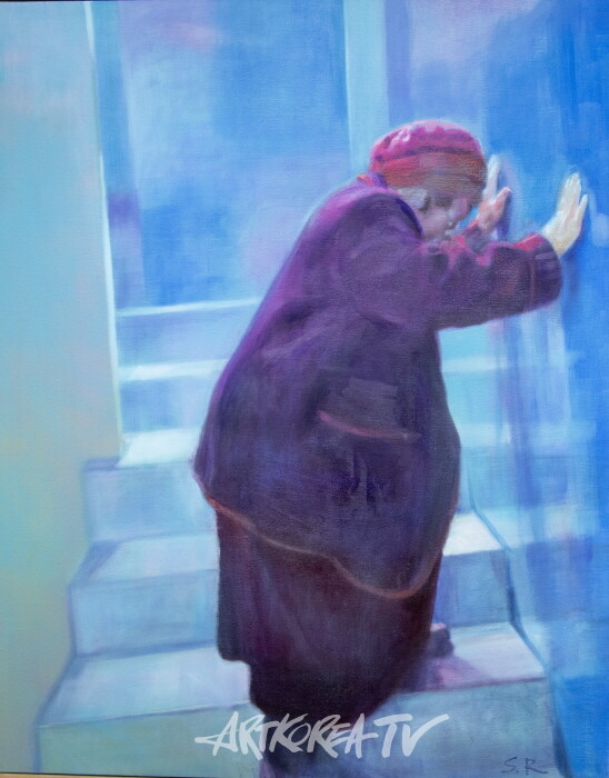 손미량-계단을 내려오는 엄마 90.9×72.7cm oil on canvas 2025-사진 김한정 기자