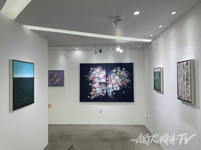 양희정김 개인전  'HEALING GREEN'. 사진 ⓒ지해성 기자