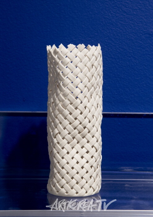 흙으로 엮은 기억의 파편, 그리고 자유, 황아람 특별초대전 ‘유연한 조각들의 합’-사진 김한정 기자