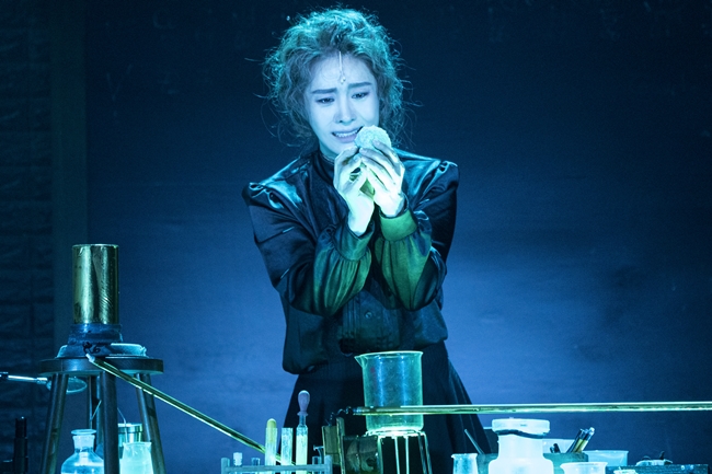2020 뮤지컬 '마리 퀴리' 공연 장면. 제공 라이브(주)