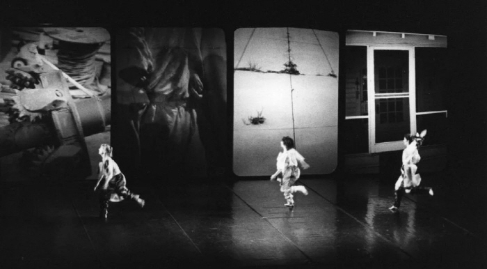 트리샤 브라운과 로버트 라우션버그: 빙하 유인물. 이미지 제공: 워커 아트 센터 홍보팀(워커).