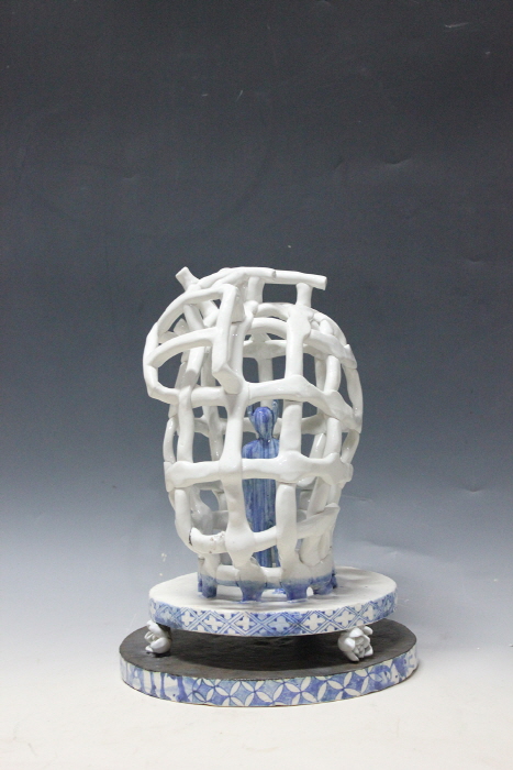 head, 25x36x25, ceramic, 2025-사진제공 장은선갤러리