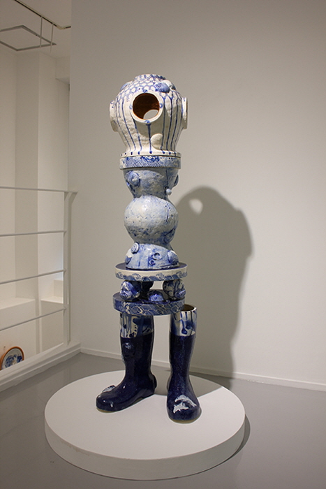 frogman, 45x110x38, ceramic, 2024-사진제공 장은선갤러리