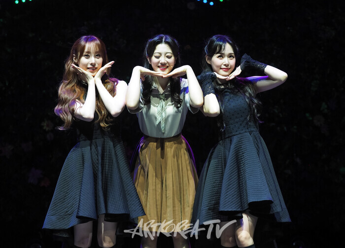 뮤지컬 '프리다' 프레스콜(메모리아 역 유연정-박시인-허윤슬). 2025.06.26 사진 ⓒ아트코리아방송 이용선 기자​