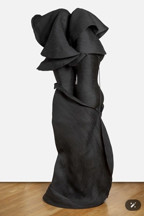 조각품, 로프, 실 - 핸드메이드 195 x 85 x 72cm (76.8 x 33.5 x 28.3인치)-사진 잔 비시리얼