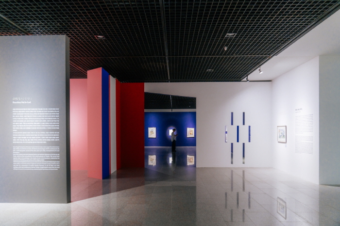 마르크 샤갈 전시장 전경 사진-사진 제주도립미술관