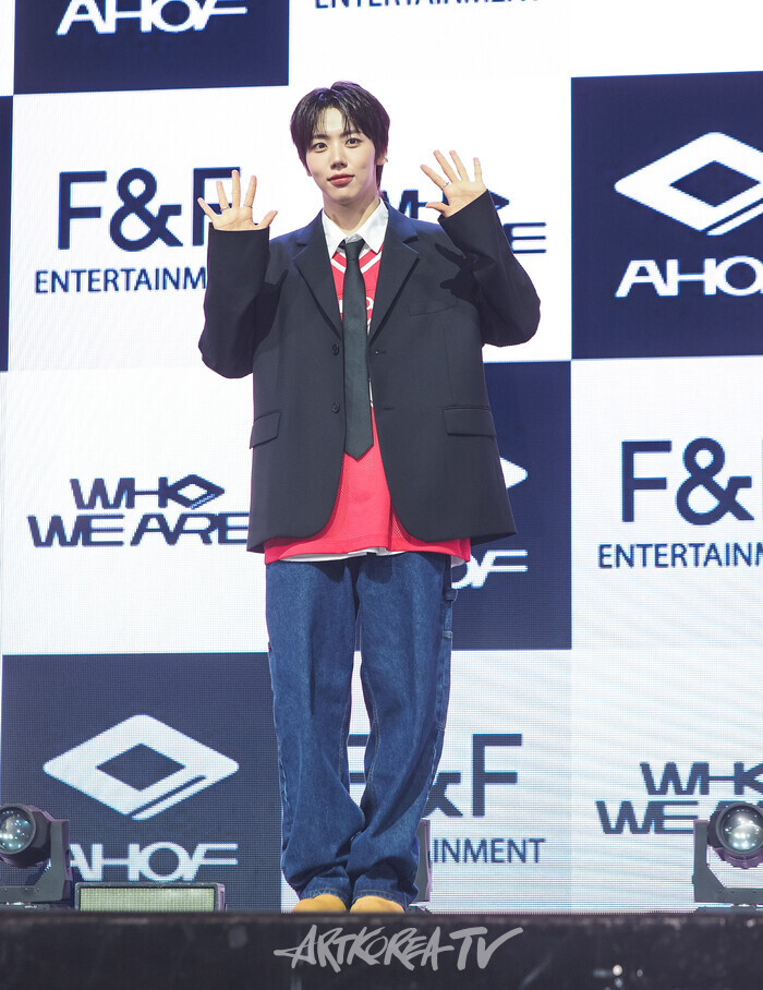 그룹 아홉의 첫 번째 미니앨범 '후 위 아'(WHO WE ARE) 발매기념 쇼케이스(차웅기) 2025.07.01 사진 ⓒ아트코리아방송 이용선 기자​