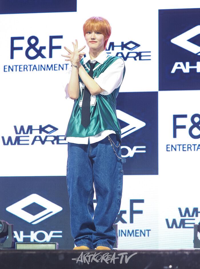 그룹 아홉의 첫 번째 미니앨범 '후 위 아'(WHO WE ARE) 발매기념 쇼케이스(박주원) 2025.07.01 사진 ⓒ아트코리아방송 이용선 기자​