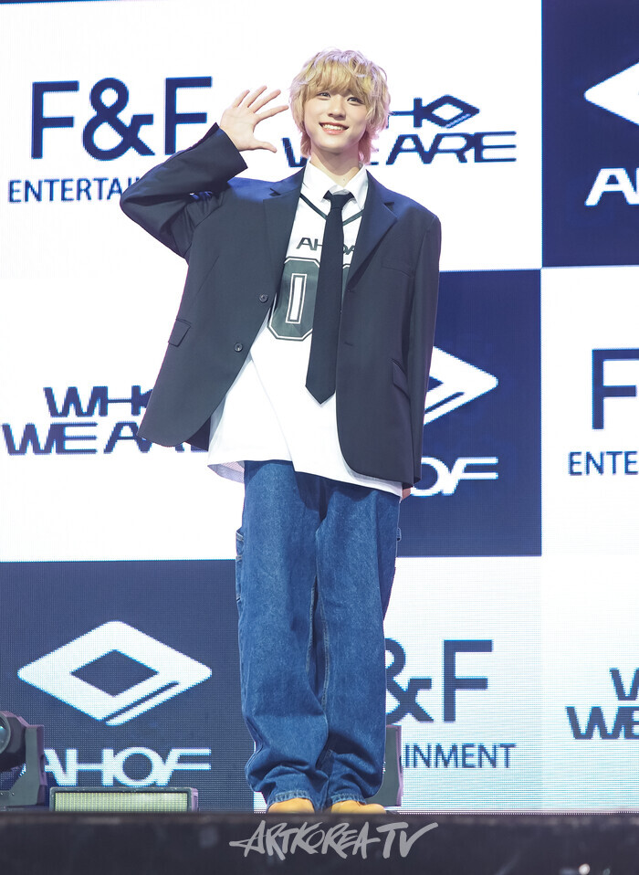 그룹 아홉의 첫 번째 미니앨범 '후 위 아'(WHO WE ARE) 발매기념 쇼케이스(다이스케) 2025.07.01 사진 ⓒ아트코리아방송 이용선 기자​