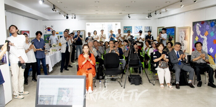 안병학 초대전 ‘흔들리는 나뭇가지의 삶’  -사진 김한정 기자