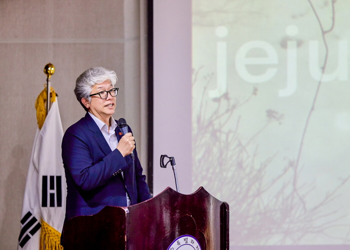 제주의 숨결을 담은 사진전, 오수진 작가 '숨비령' 출판기념회 및 개전식 성료-사진제공 오수진 작가