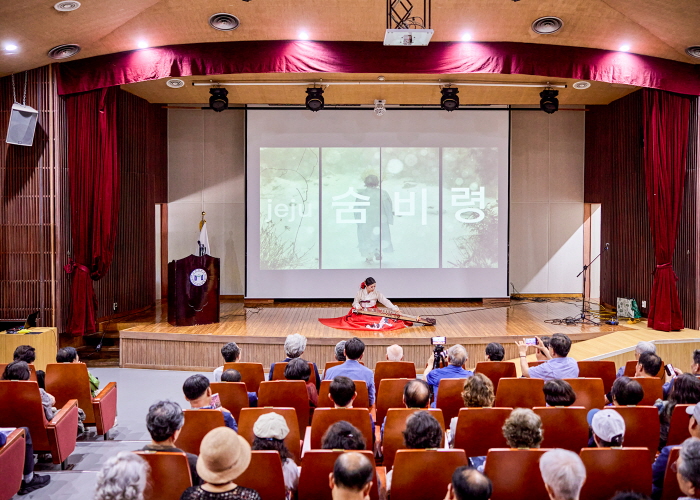 제주의 숨결을 담은 사진전, 오수진 작가 '숨비령' 출판기념회 및 개전식 성료-사진제공 오수진 작가