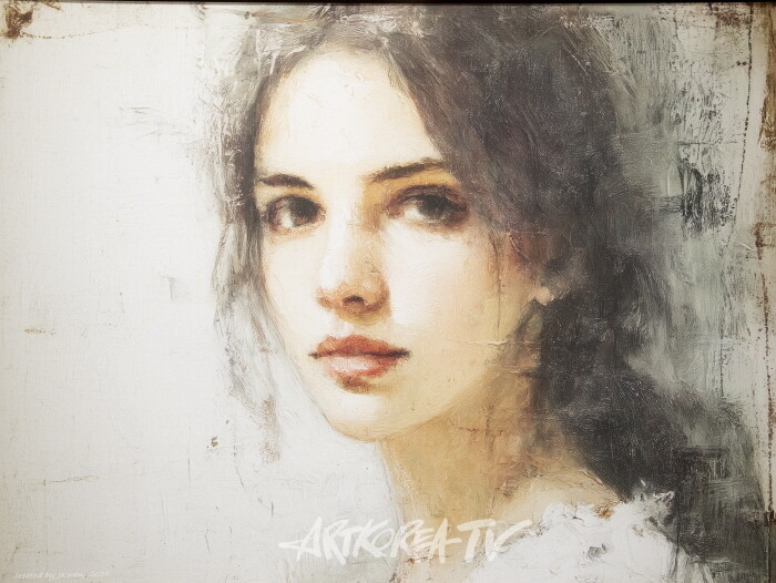 Lovely Lady in Provence-by Professor Emeritus PARK Jongkwan.  2025, 61.0x45.7cm, pigment print on canvas. 프랑스 여인, 프로방스의 지중해 물결과 눈부신 햇살, 그리고 알프스 자락과 맞물린 니스 해변의 자갈밭을 거니는 남프랑스 여인은 어떤 모습일까? 내가 상상한 그대로의 그림일까? AI도 나와 같은 생각을 하고 있는 것일까?-사진 김한정 기자