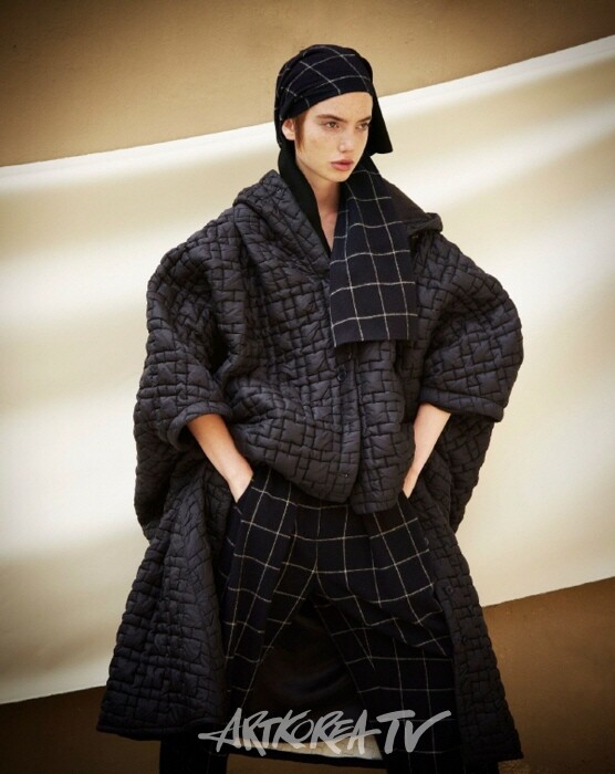 [패션기획 인터뷰] 프랑스 파리 EKJO 조은경 디자이너, 세계 패션계를 흔들다