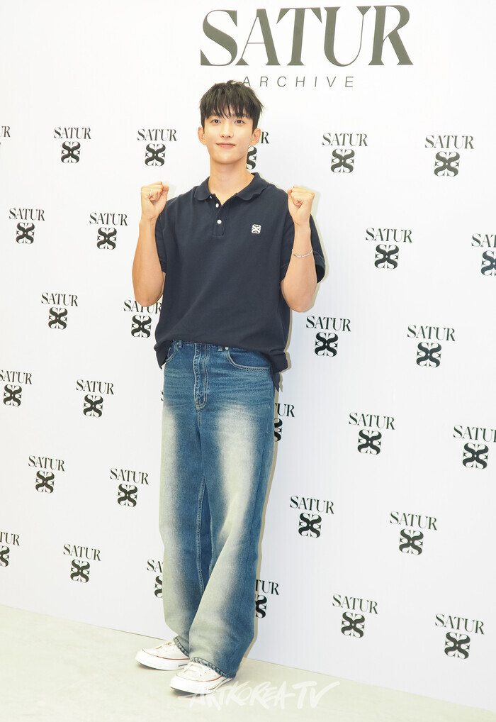 '세터 아카이브(SATUR ARCHIVE) 명동' 매장 오픈 기념 포토월(세븐틴 도겸) 2025.07.10 사진 ⓒ아트코리아방송 이용선 기자​