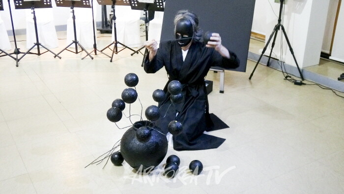 예술의 끌림, 경계를 넘어선 융합의 무대 '제11회 끌림전' 개막-사진 최윤영 기자