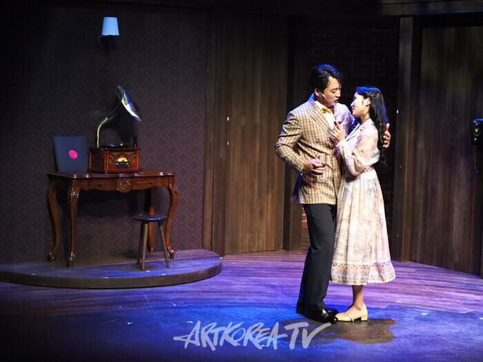 연극 '사의 찬미' 프레스콜(나혜석 역 이예원, 최린 역 김태향) 2025.07.10 사진 ⓒ아트코리아방송 이용선 기자​