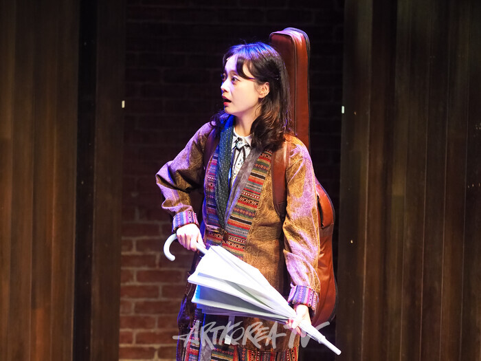 연극 '사의 찬미' 프레스콜(로미 역 전소민) 2025.07.10 사진 ⓒ아트코리아방송 이용선 기자​