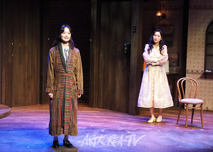 연극 '사의 찬미' 프레스콜(나혜석 역 이예원, 로미 역 전소민) 2025.07.10 사진 ⓒ아트코리아방송 이용선 기자​