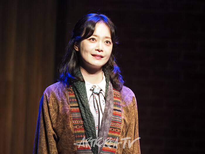 연극 '사의 찬미' 프레스콜(로미 역 전소민) 2025.07.10 사진 ⓒ아트코리아방송 이용선 기자​