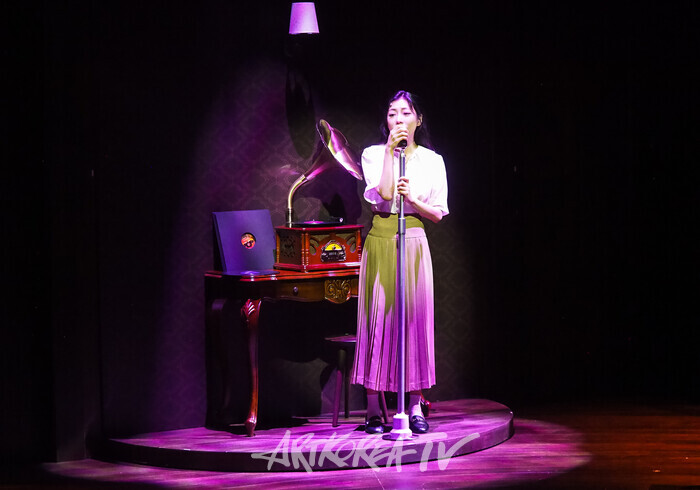 연극 '사의 찬미' 프레스콜(윤심덕 역 서예화) 2025.07.10 사진 ⓒ아트코리아방송 이용선 기자​