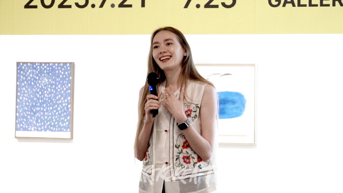 러시아 작가 인사말-사진 김한정 기자