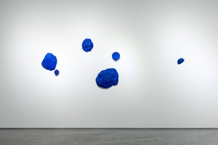 '시간이 권기자에게 선물한 최고의 훈장, 물감덩어리' -사진제공 김종근 미술평론가