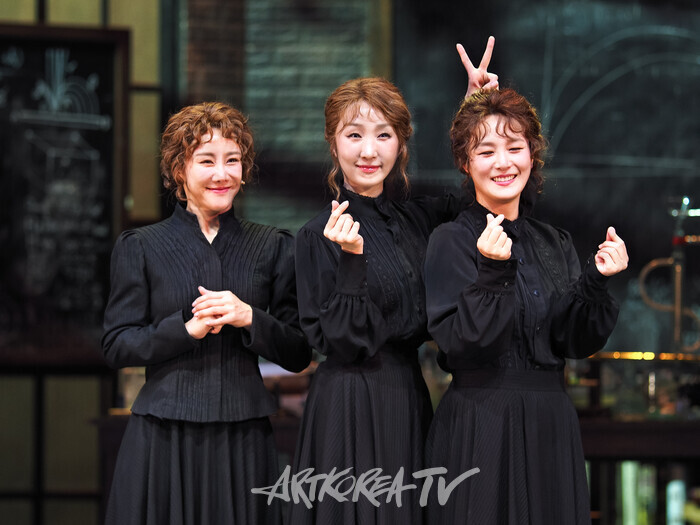 뮤지컬 '마리 퀴리' 프레스콜(마리 스클로도프스카 퀴리 역 김소향, 김려원, 박혜나). 2025.08.07 사진 ⓒ아트코리아방송 이용선 기자​