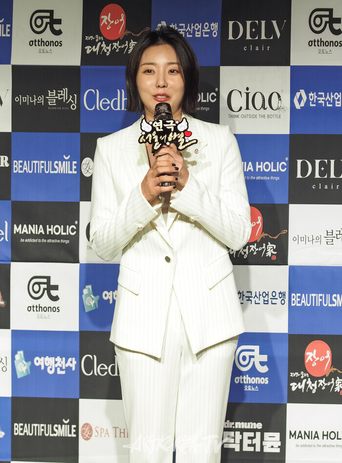 연극 '서울의 별' 프레스콜(문호 역 안예인). 2025.08.13 사진 ⓒ아트코리아방송 이용선 기자​