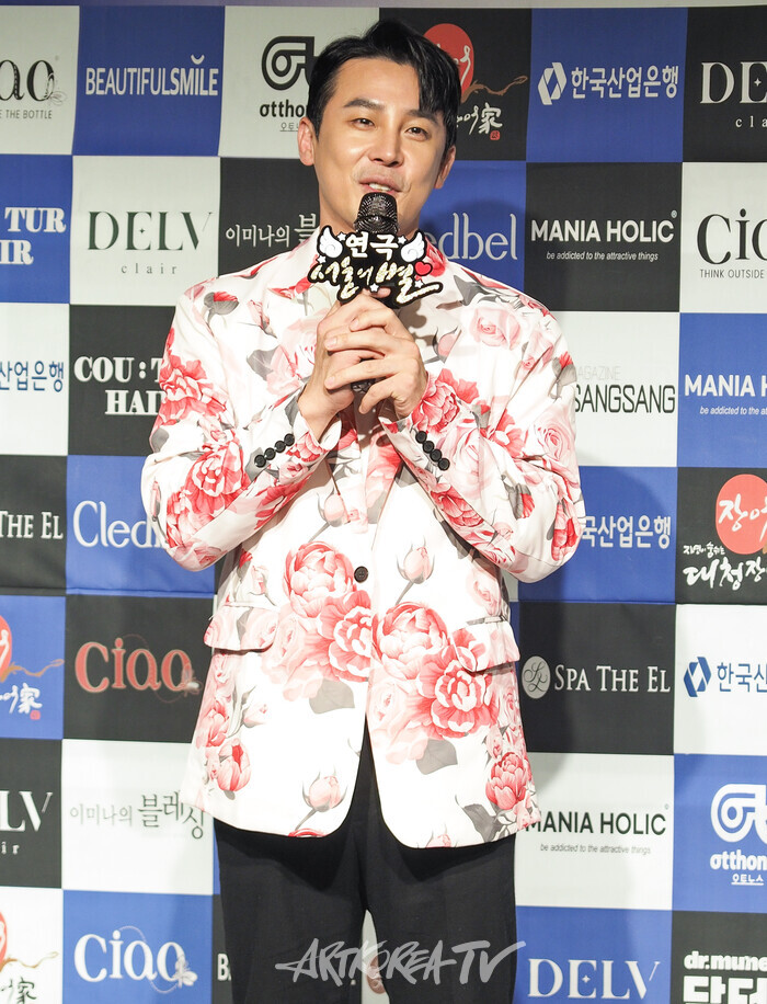 연극 '서울의 별' 프레스콜(멀티 역 주희중). 2025.08.13 사진 ⓒ아트코리아방송 이용선 기자​