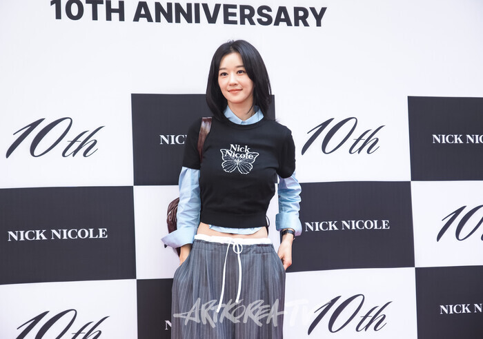 닉앤니콜 론칭 10주년 기념 포토월 행사(서예지) 2025.08.22 사진 ⓒ아트코리아방송 이용선 기자​