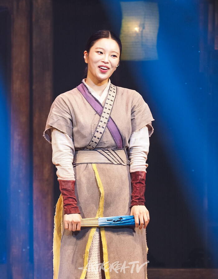 뮤지컬 '스웨그에이지 외쳐,조선!' 커튼콜(김수하). 2025.07.09 사진 ⓒ아트코리아방송 이용선 기자​